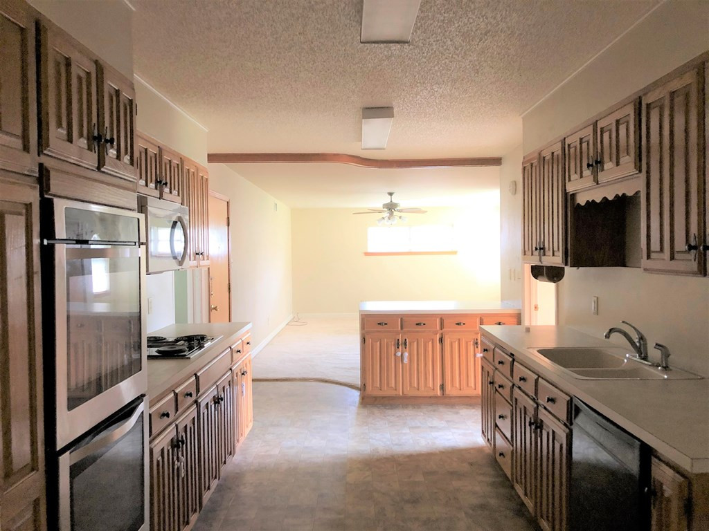 2213 Delker Drive Property Photo 10