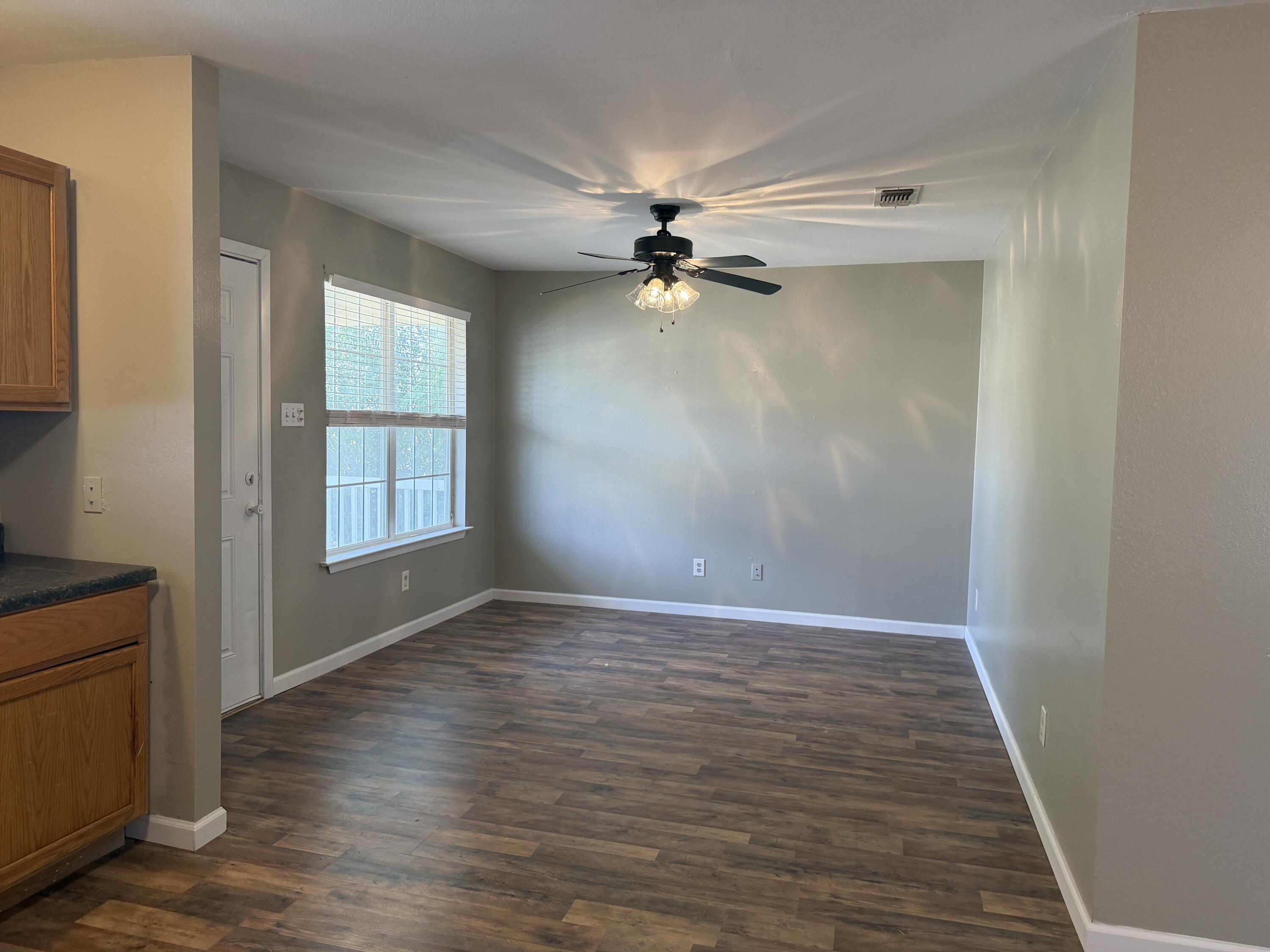 2117 Woodlawn Drive Property Photo 2