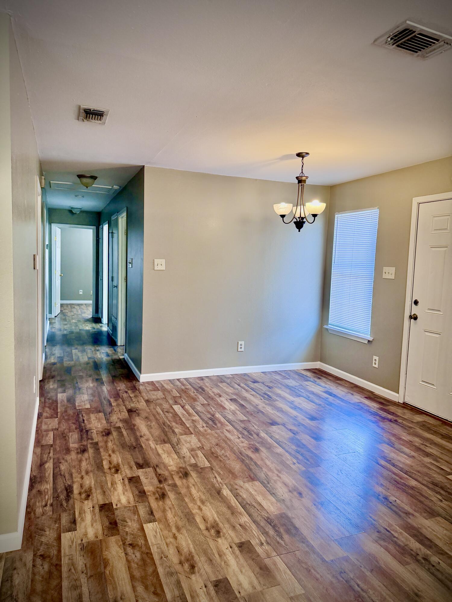 2117 Woodlawn Drive Property Photo 11