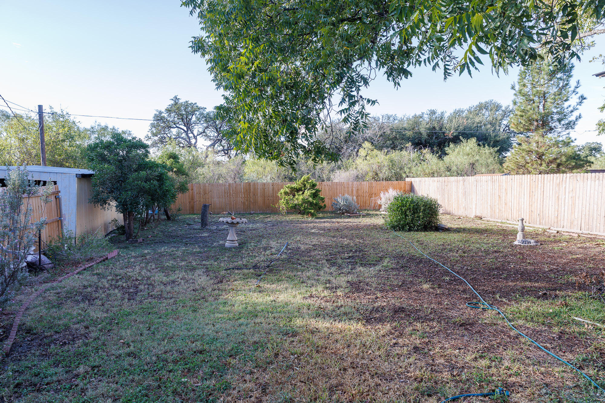 713 W Blanchard Street Property Photo 14
