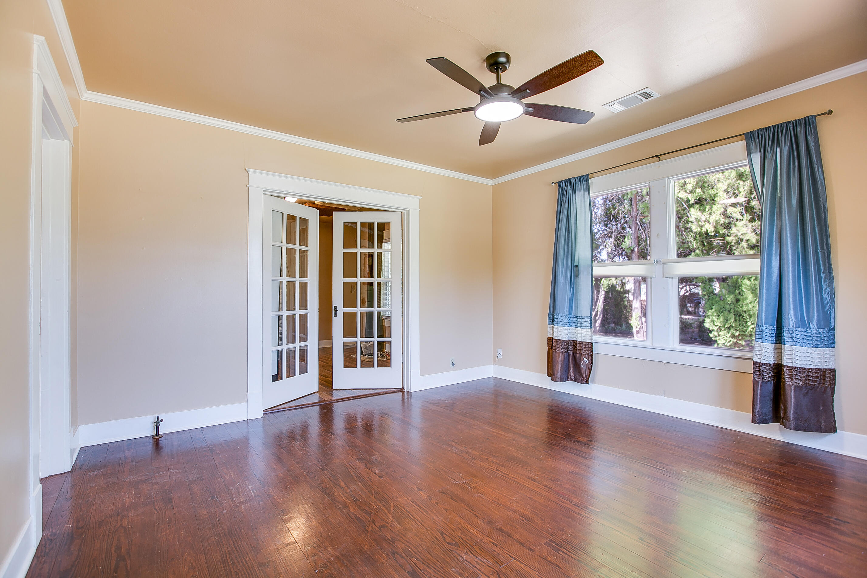 1305 N 8th Street Property Photo 9