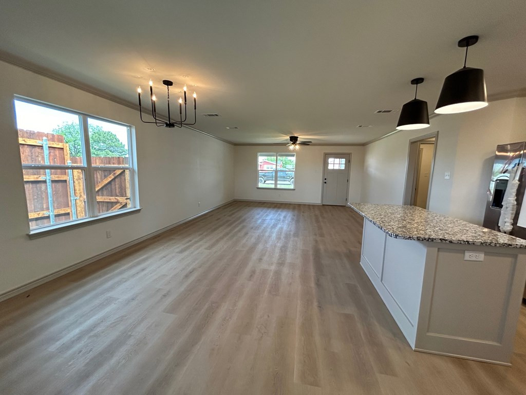 1007 E 40th Street Property Photo 2