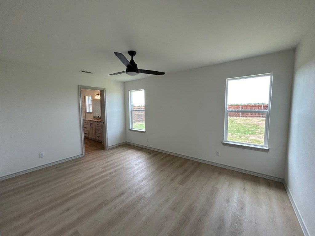 1007 E 40th Street Property Photo 5