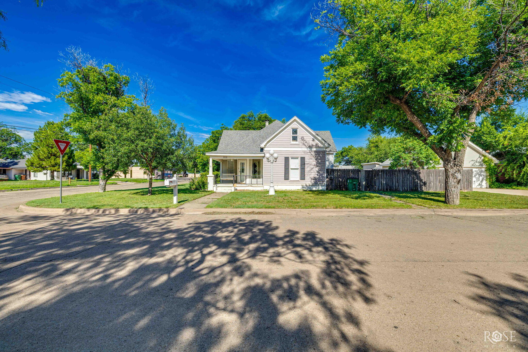 1302 S David Street Property Photo 2