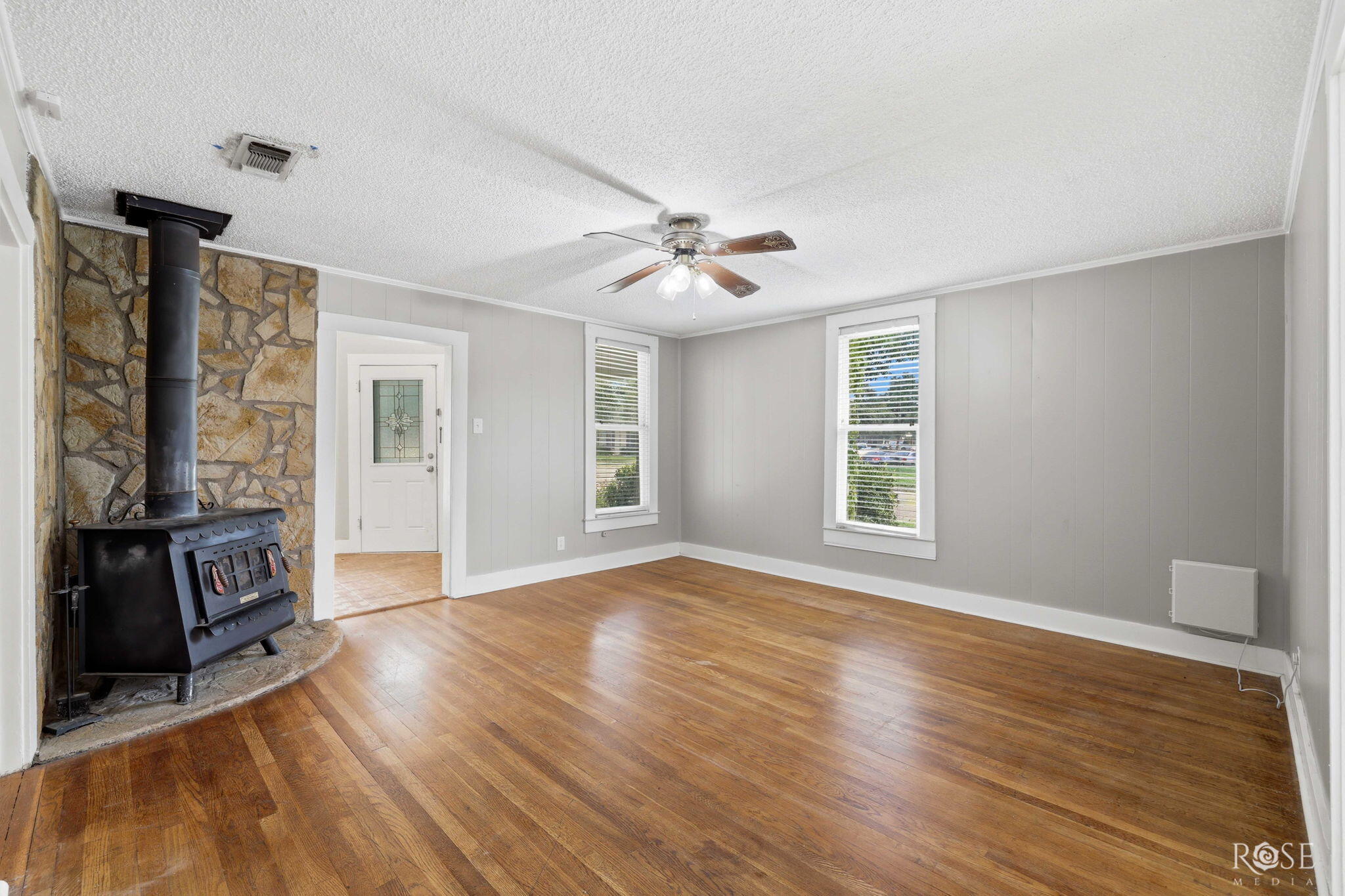 1302 S David Street Property Photo 10
