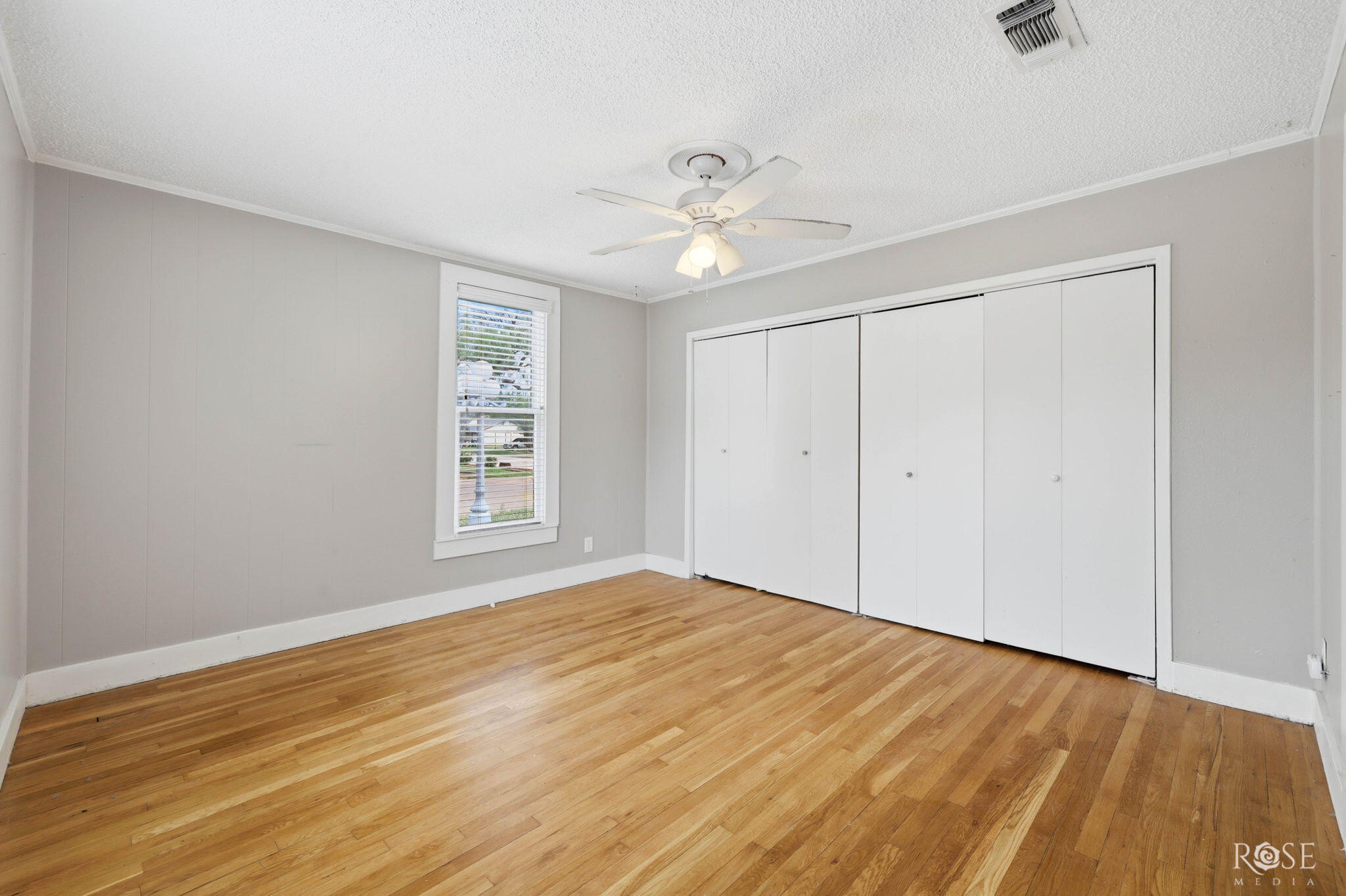 1302 S David Street Property Photo 24