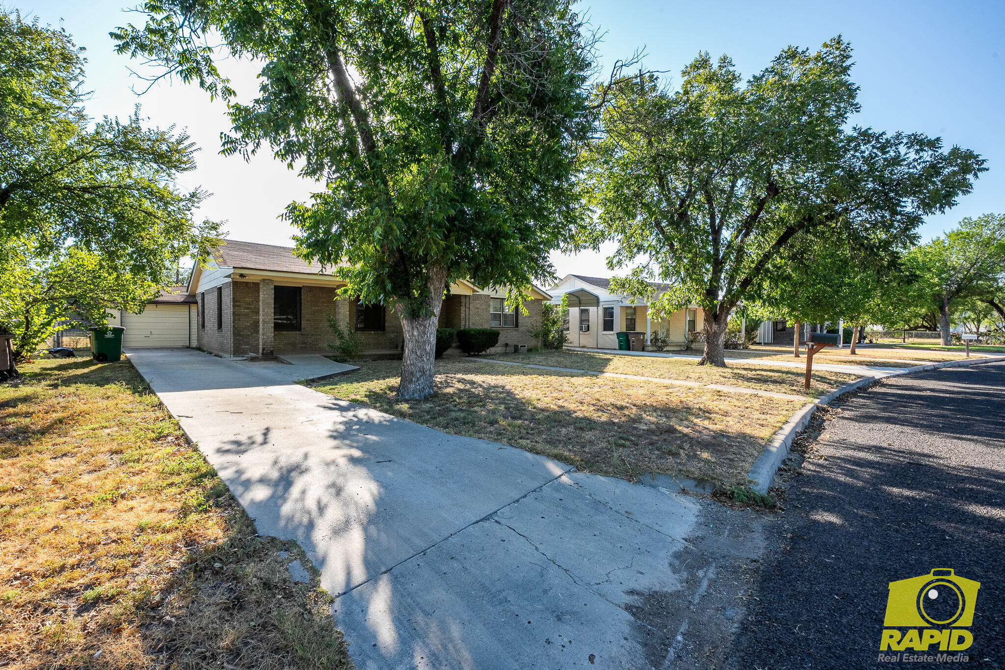 210 Lipan Drive Property Photo 4