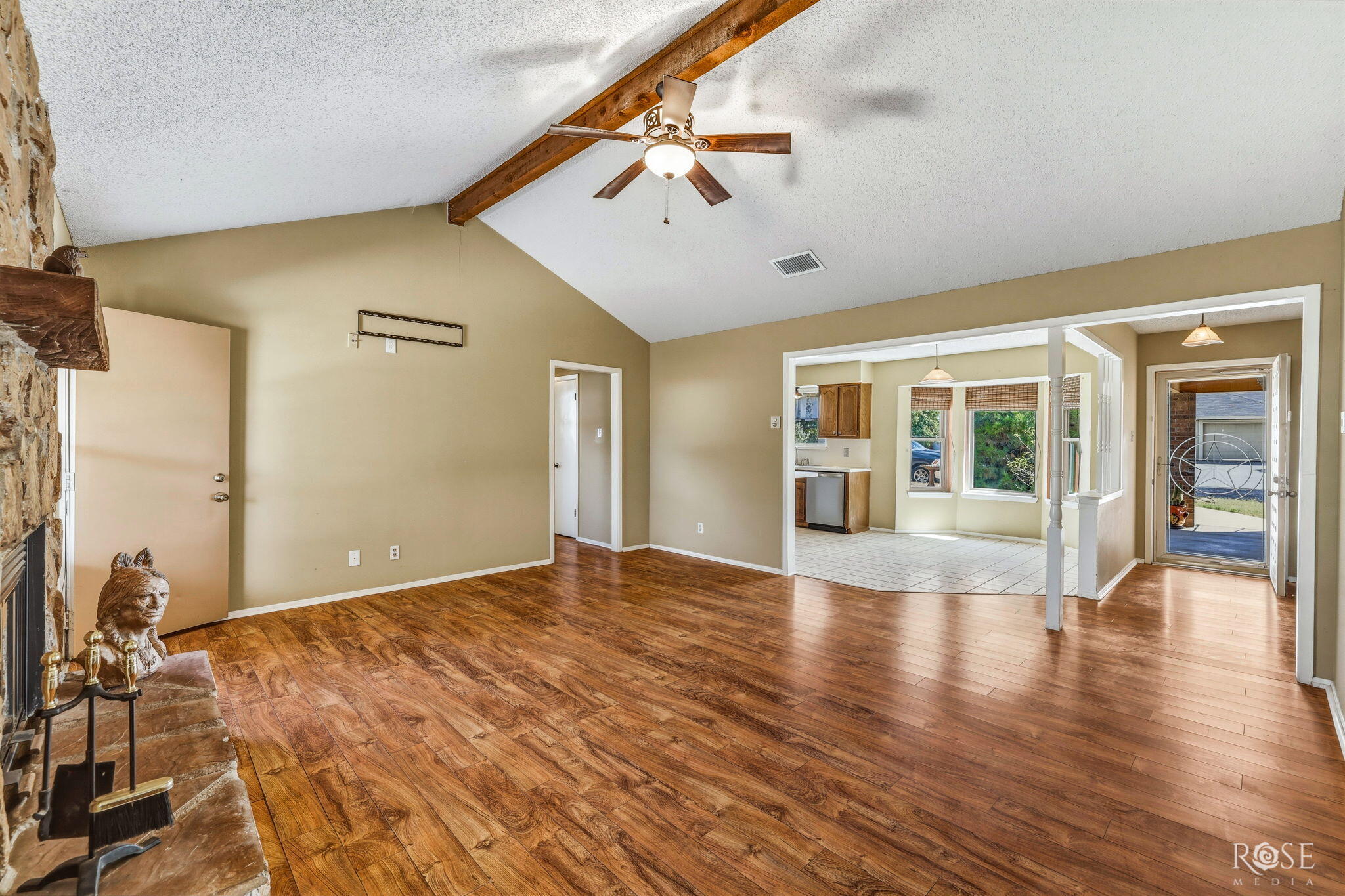 102 Inwood Drive Property Photo 8