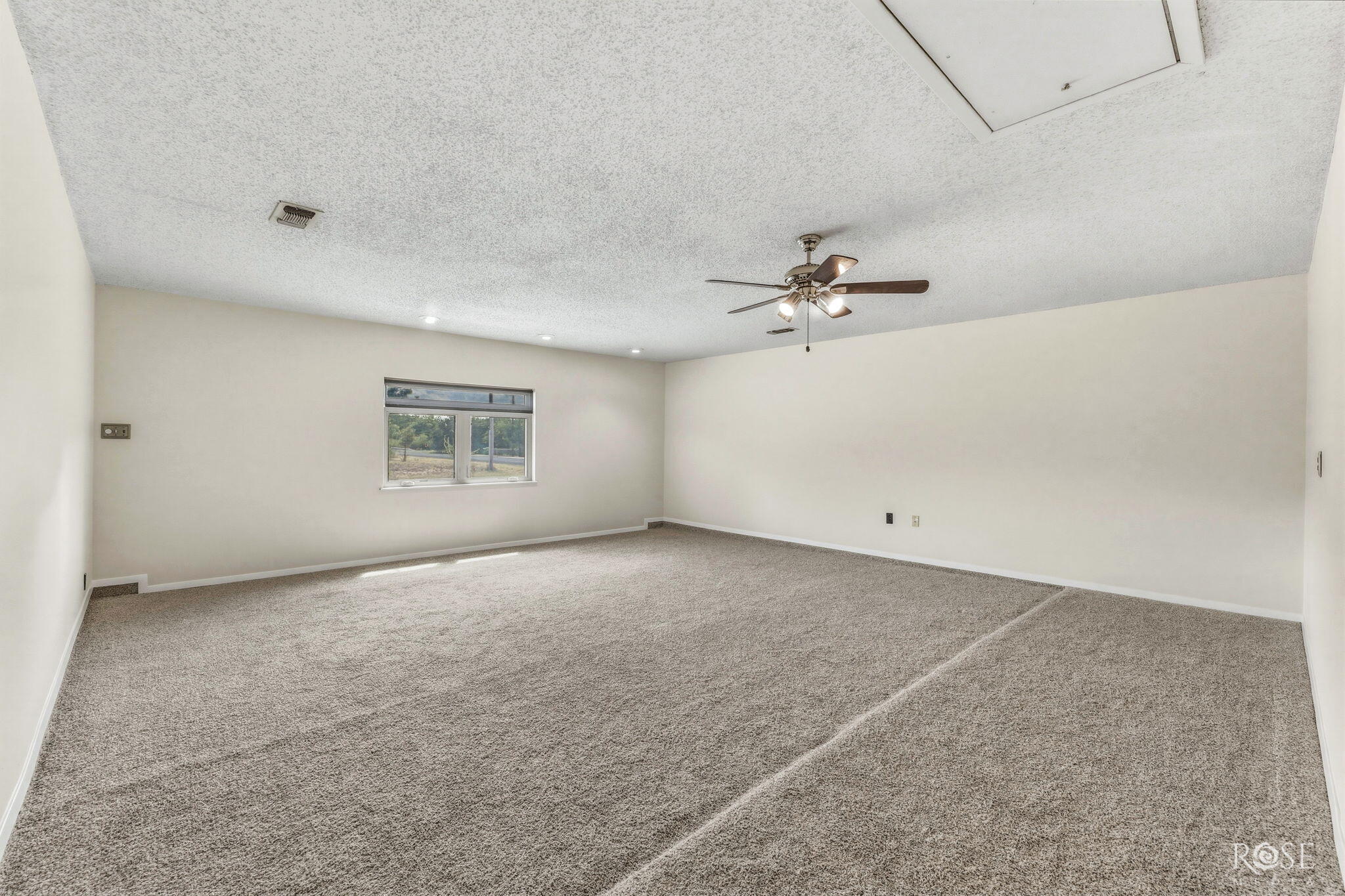 102 Inwood Drive Property Photo 15