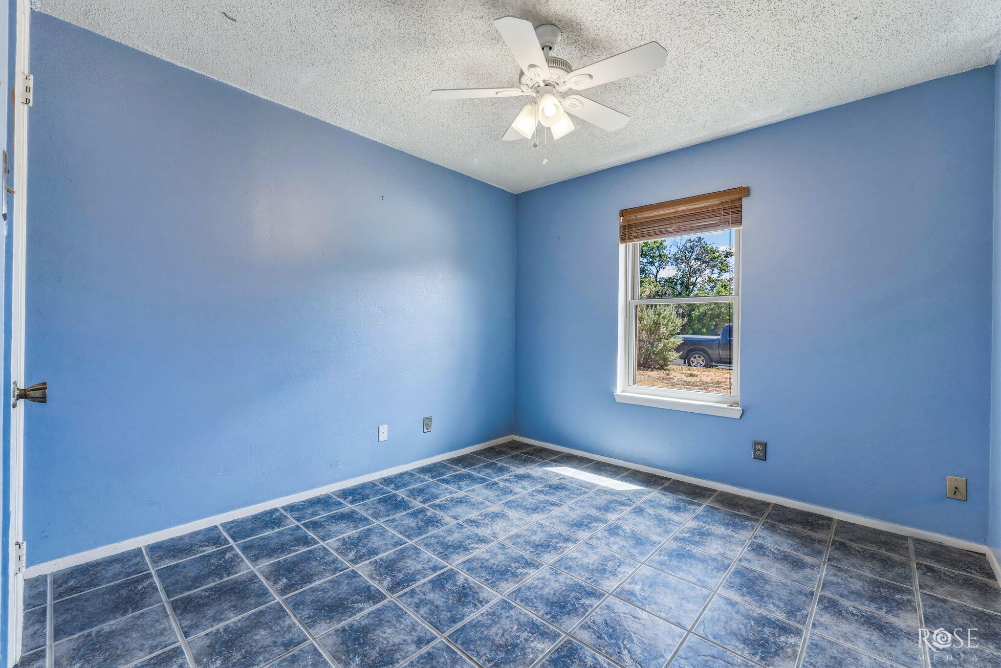102 Inwood Drive Property Photo 24
