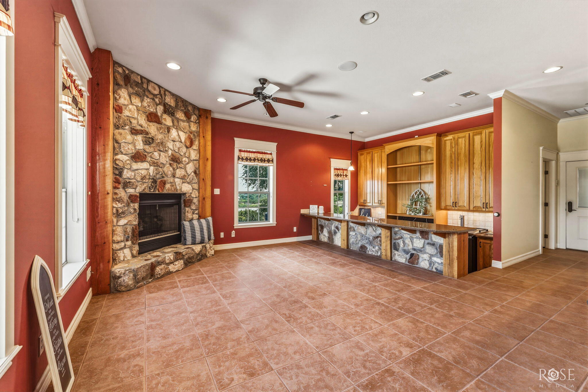 3765 Encino Drive Property Photo 11