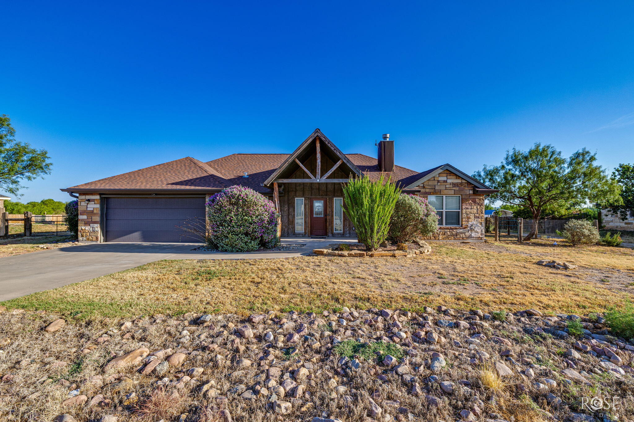 7820 Elk Run Property Photo 3