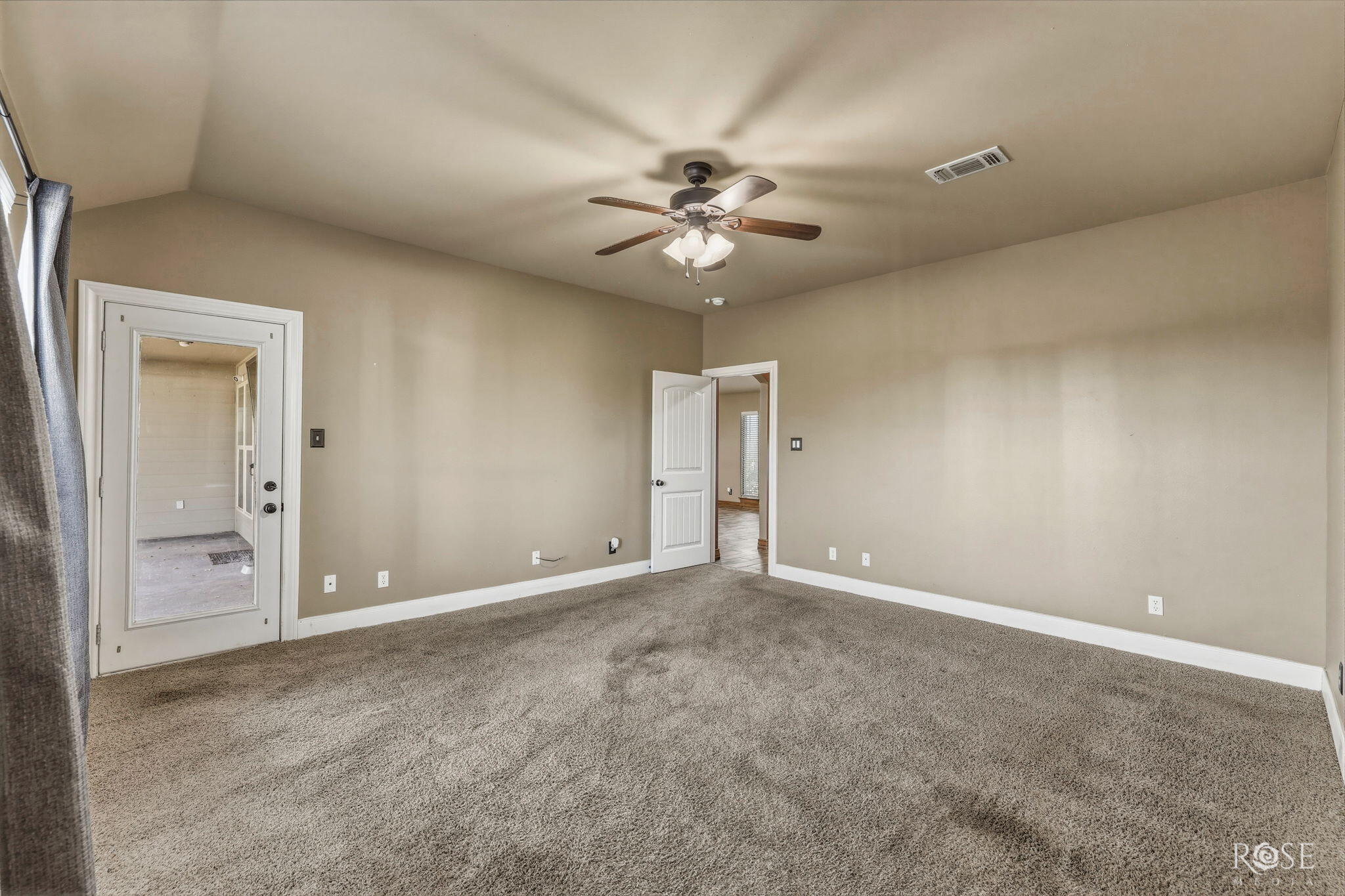 7820 Elk Run Property Photo 19