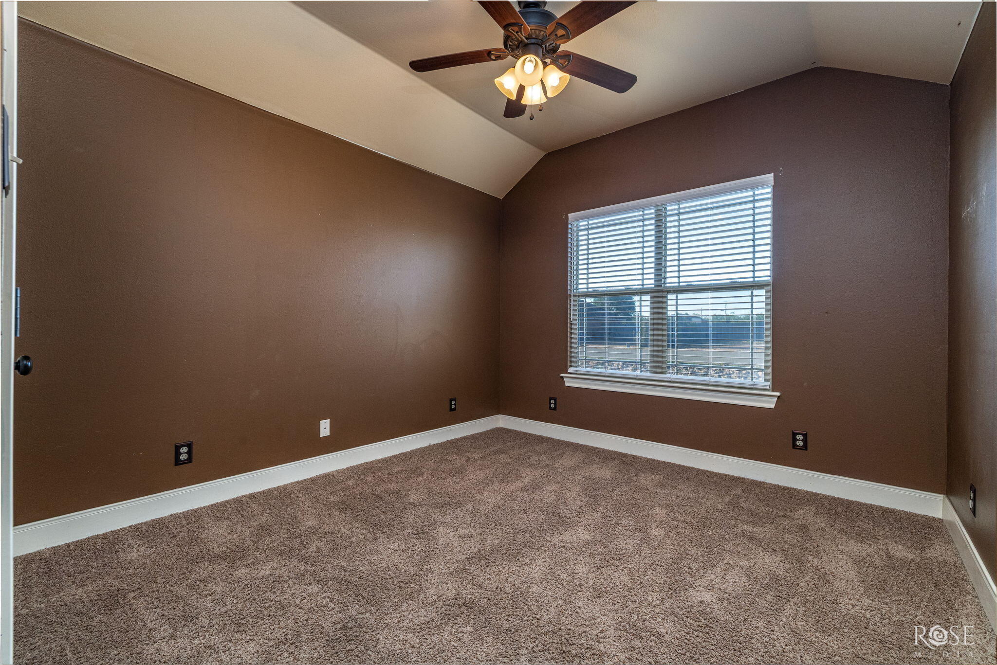 7820 Elk Run Property Photo 25