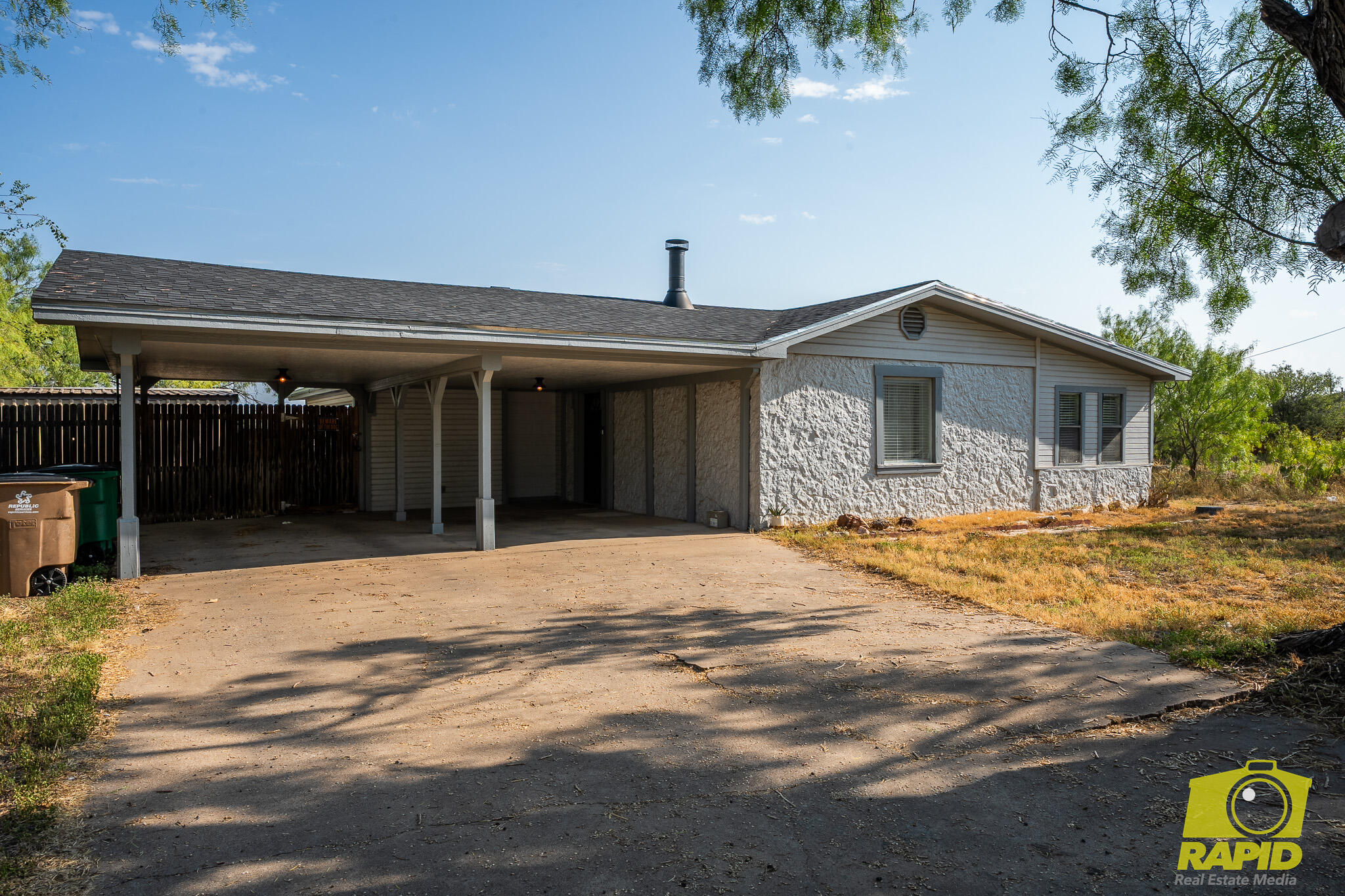 110 Kennedy Drive Property Photo 2