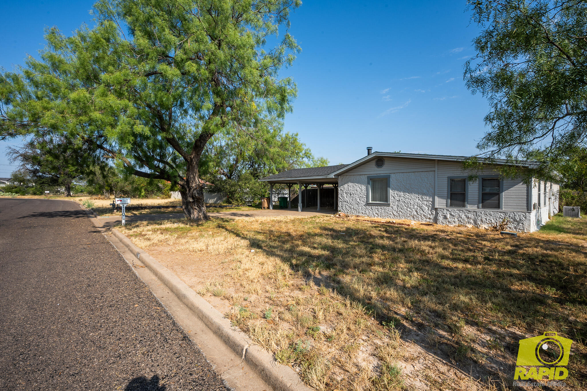 110 Kennedy Drive Property Photo 5