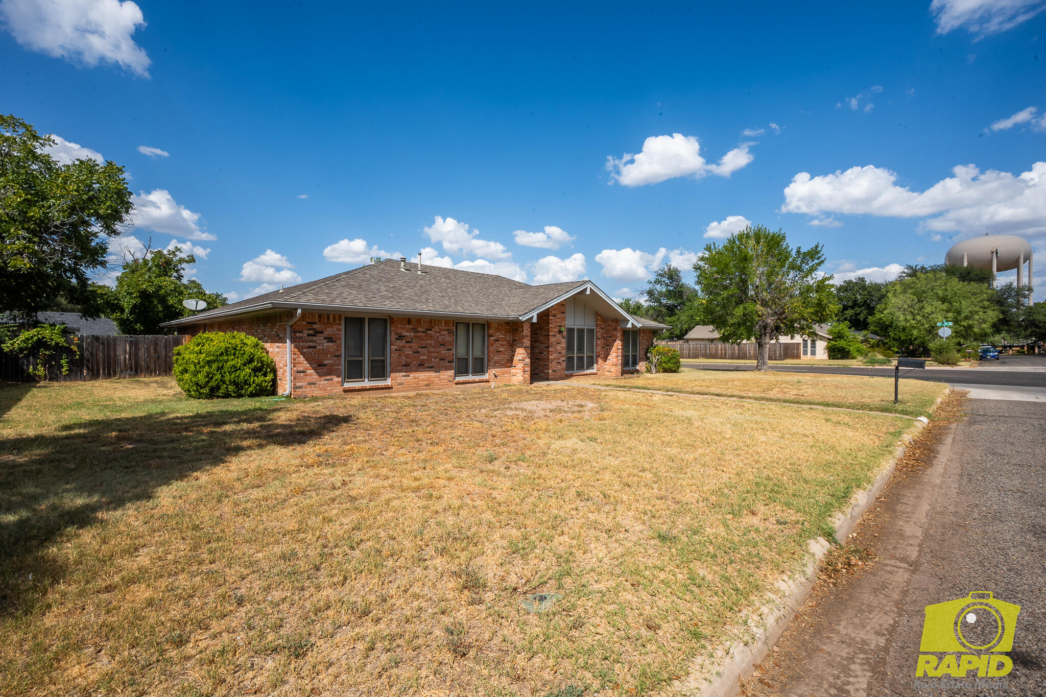 3002 Sierra Drive Property Photo 4