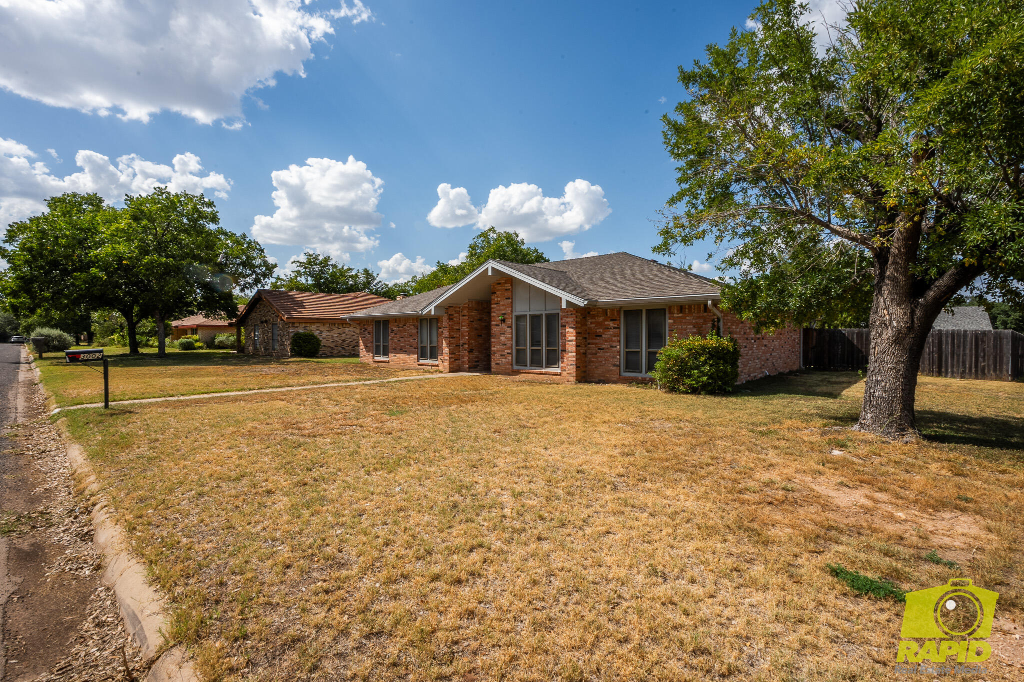 3002 Sierra Drive Property Photo 5