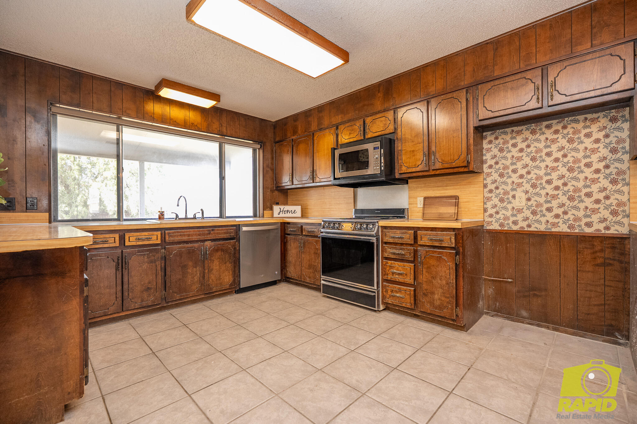 3002 Sierra Drive Property Photo 12