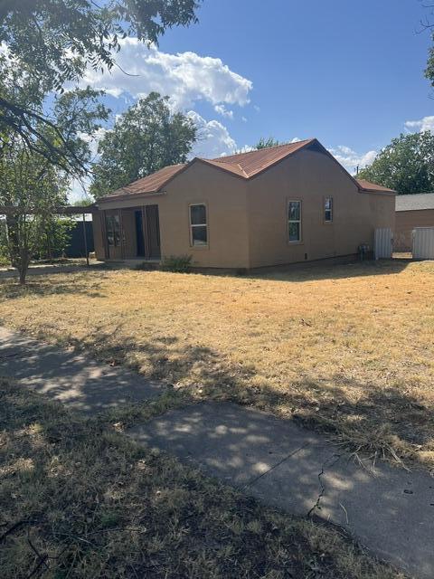 300 E Ave Avenue Property Photo 3