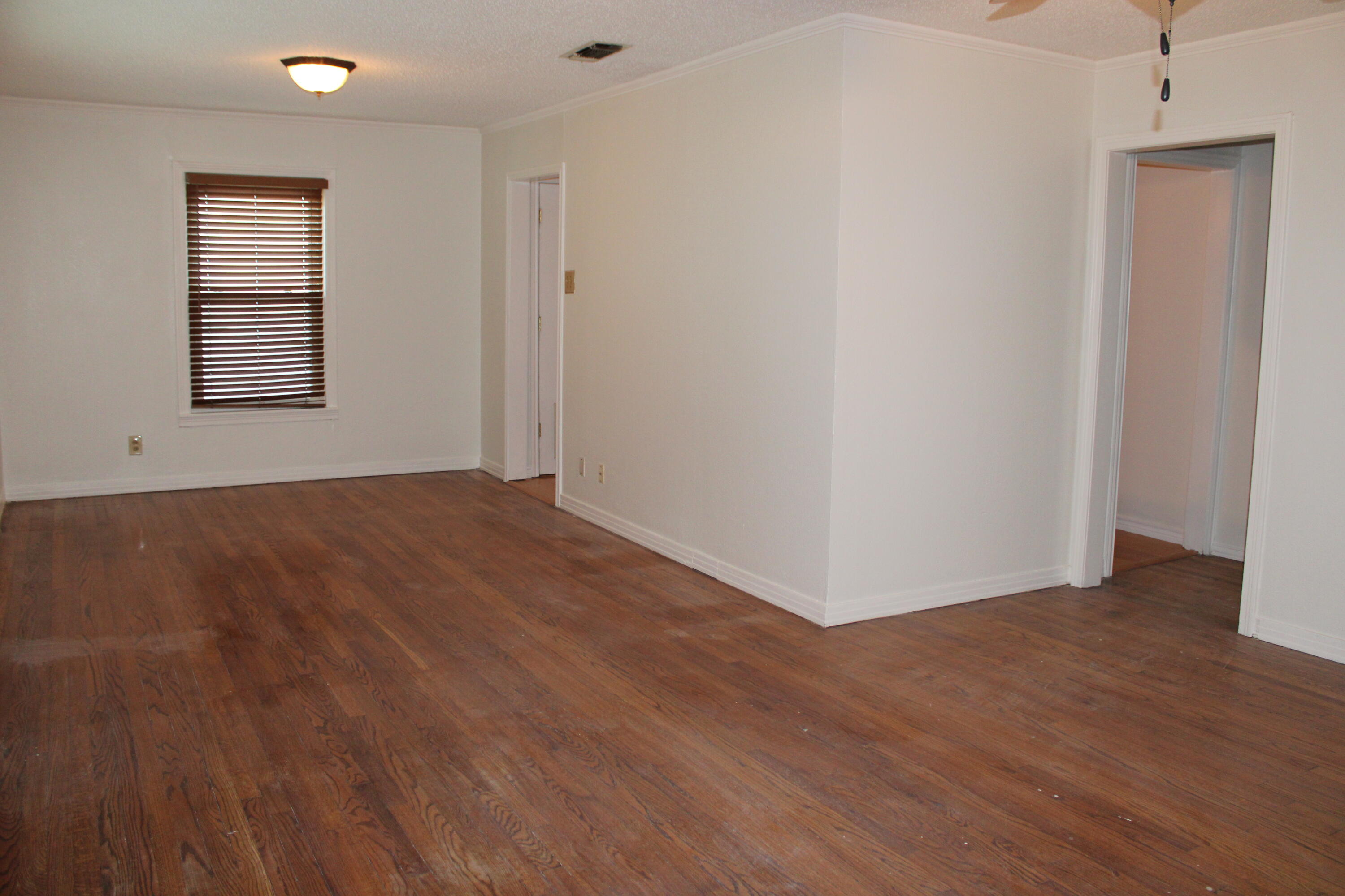 2105 W Ave K Property Photo 2