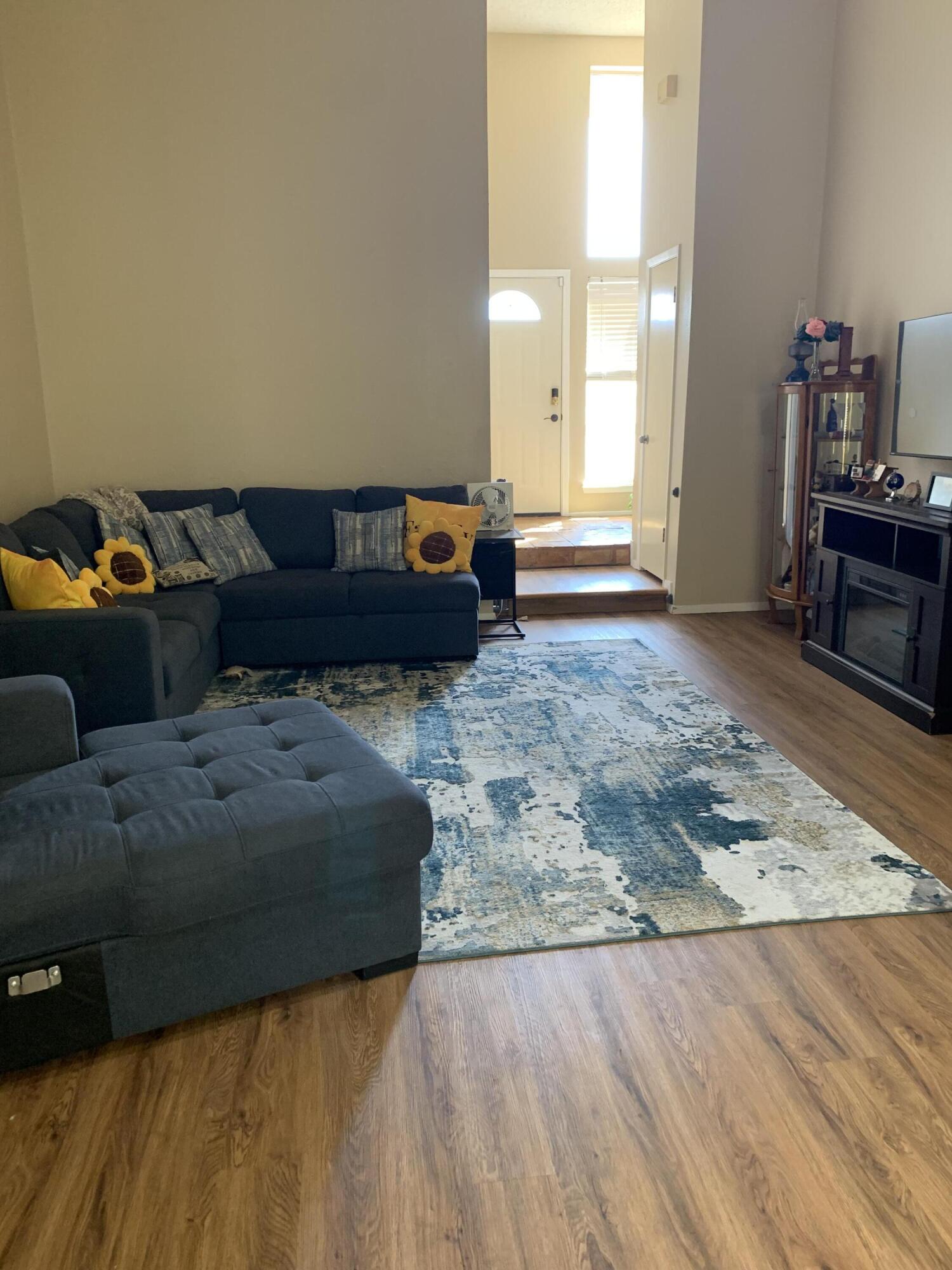2620 Sunset Drive Property Photo 4