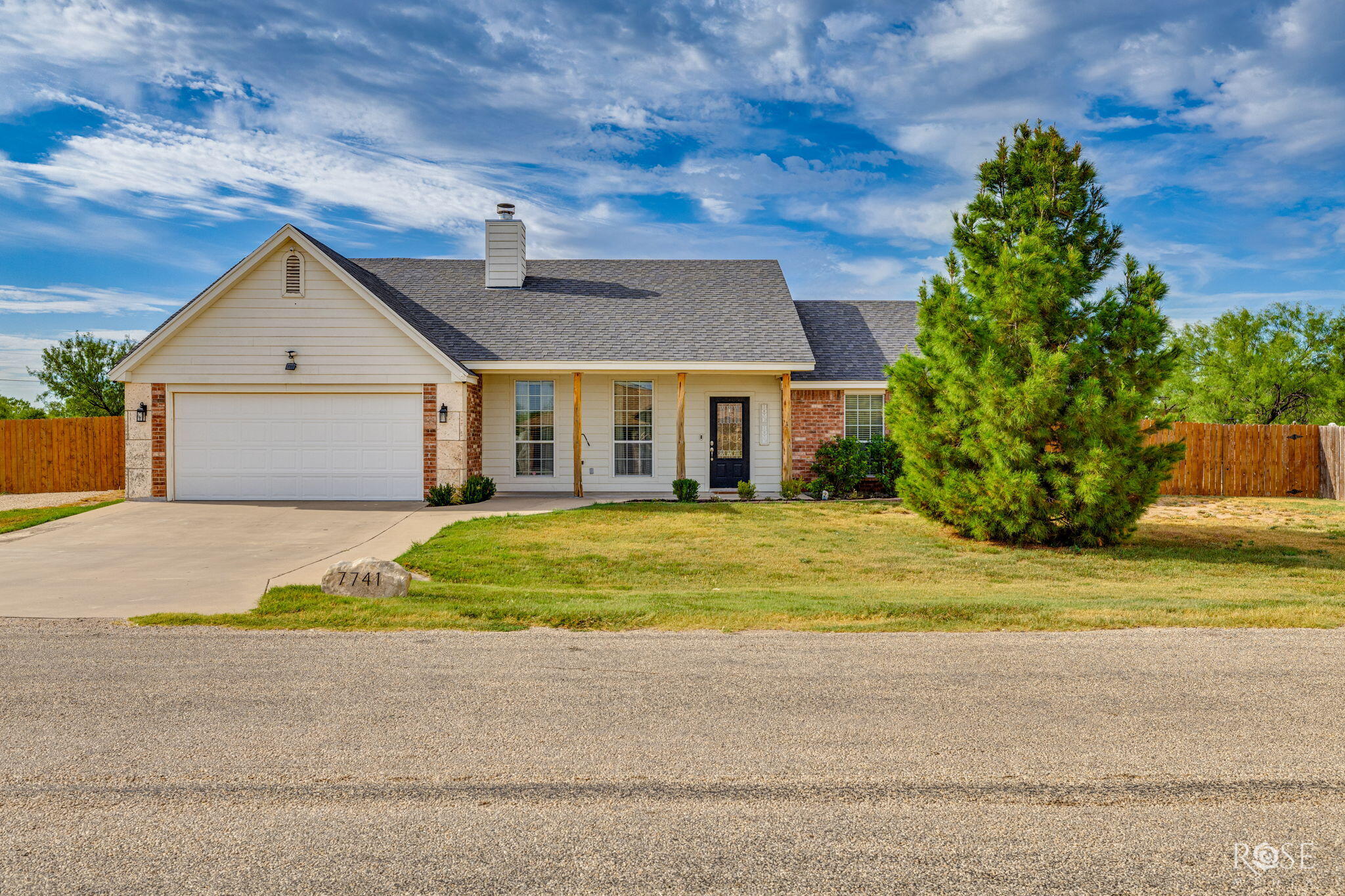 7741 Elk Run Property Photo 1