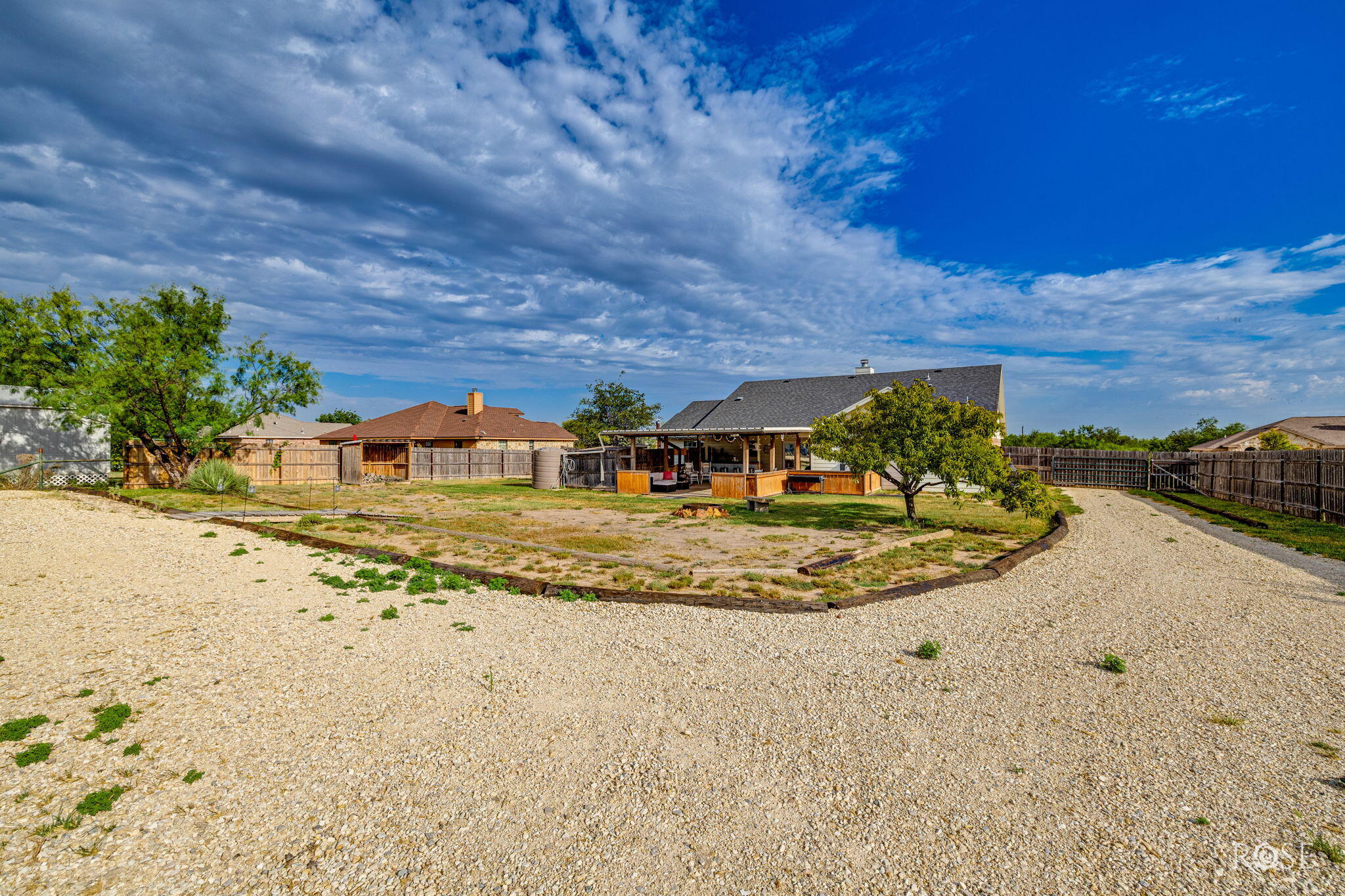 7741 Elk Run Property Photo 33