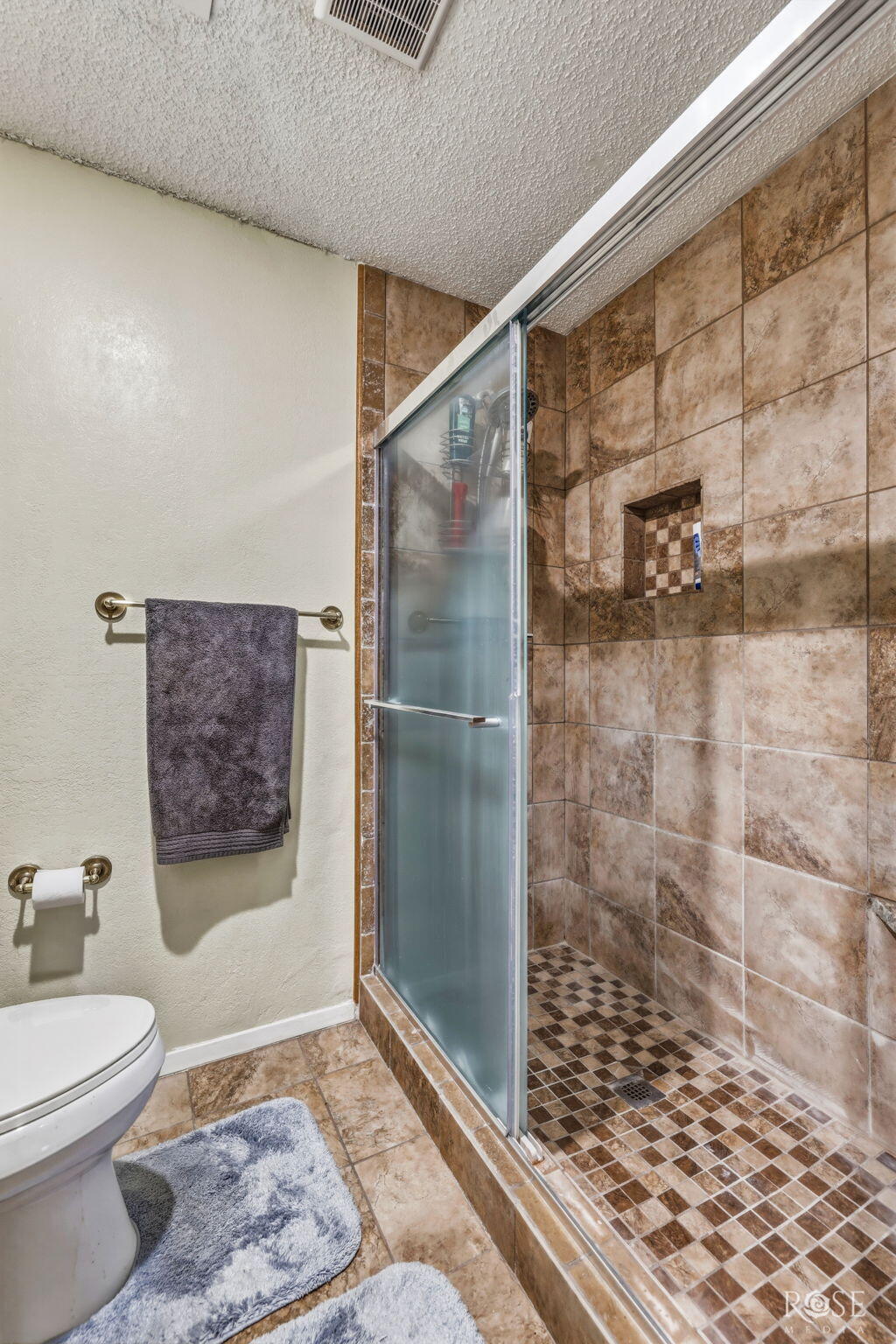 3837 Parkwood Drive Property Photo 18