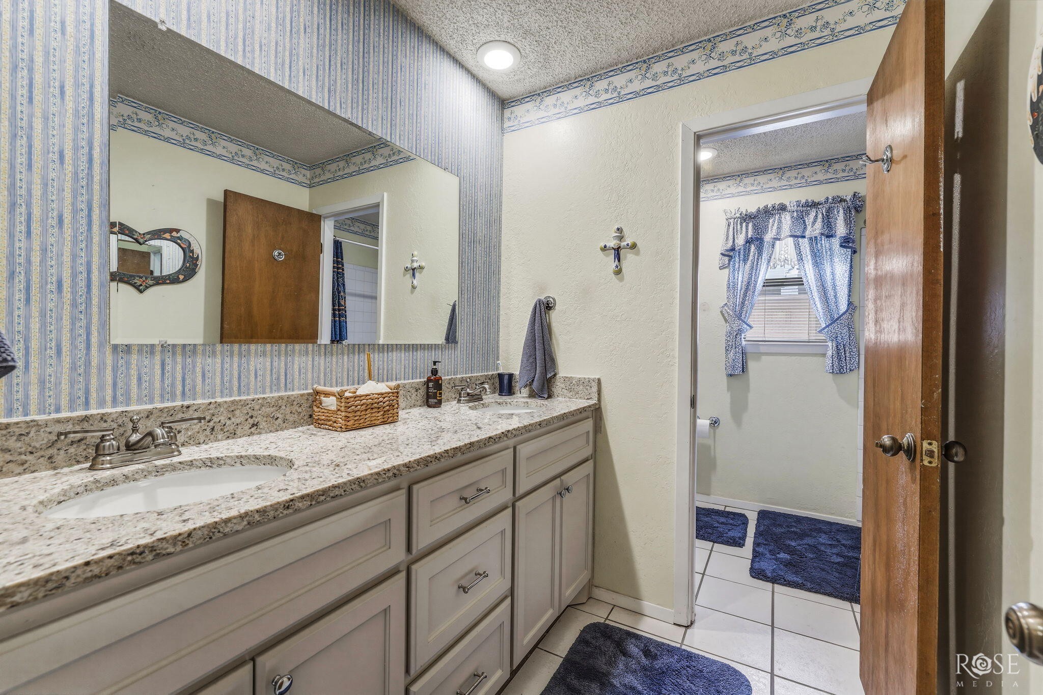 3837 Parkwood Drive Property Photo 20