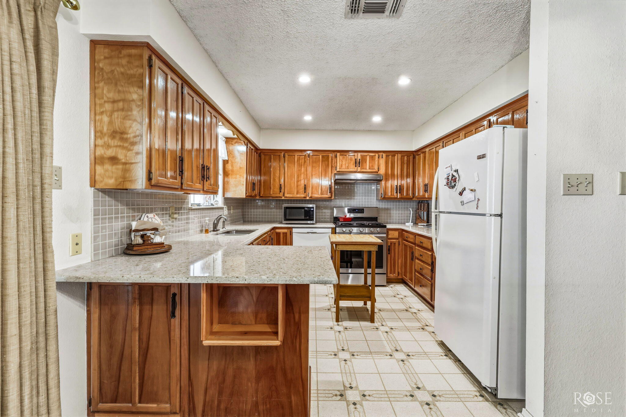 1102 Selman Court Property Photo 8