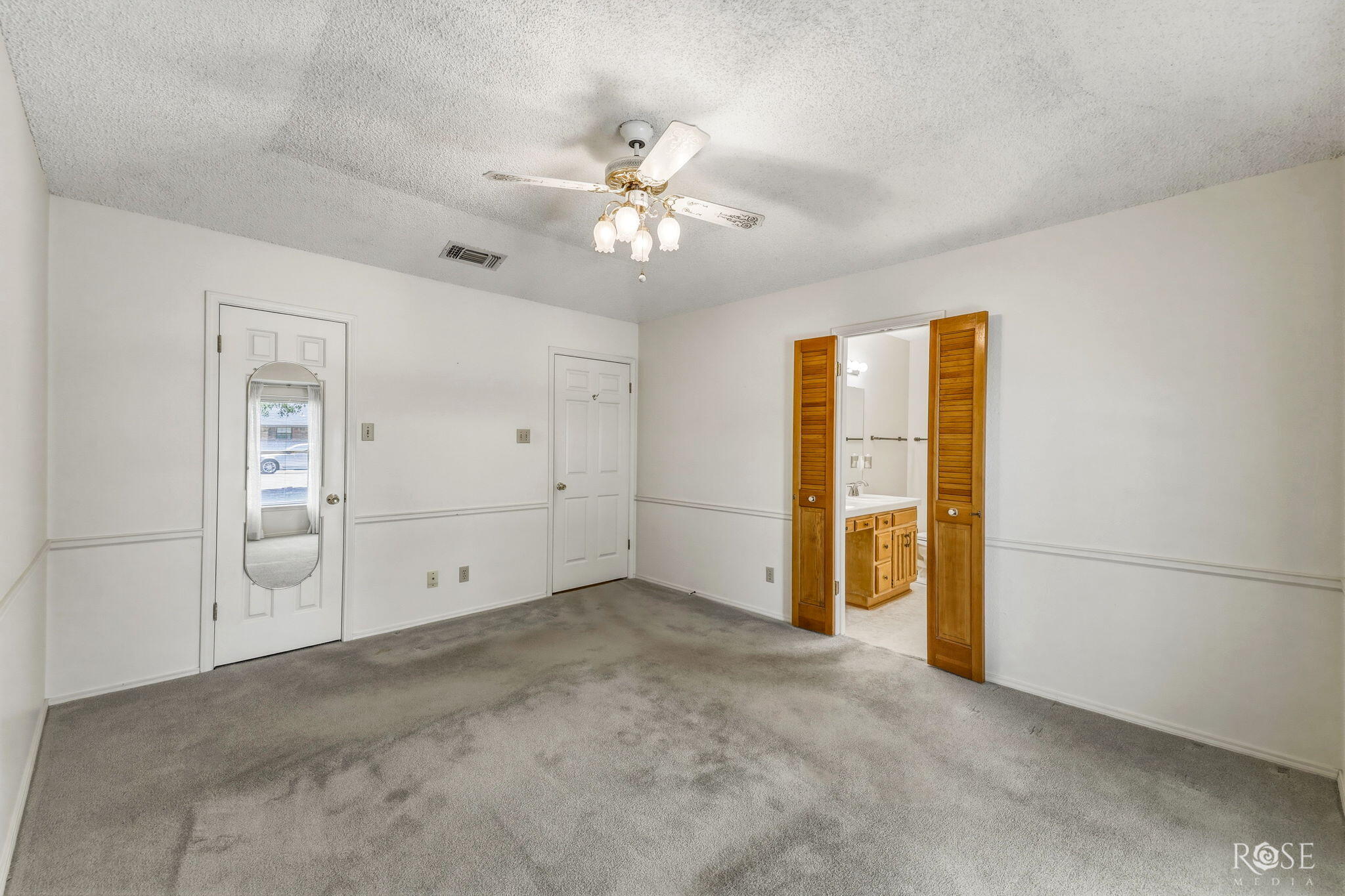 1102 Selman Court Property Photo 12