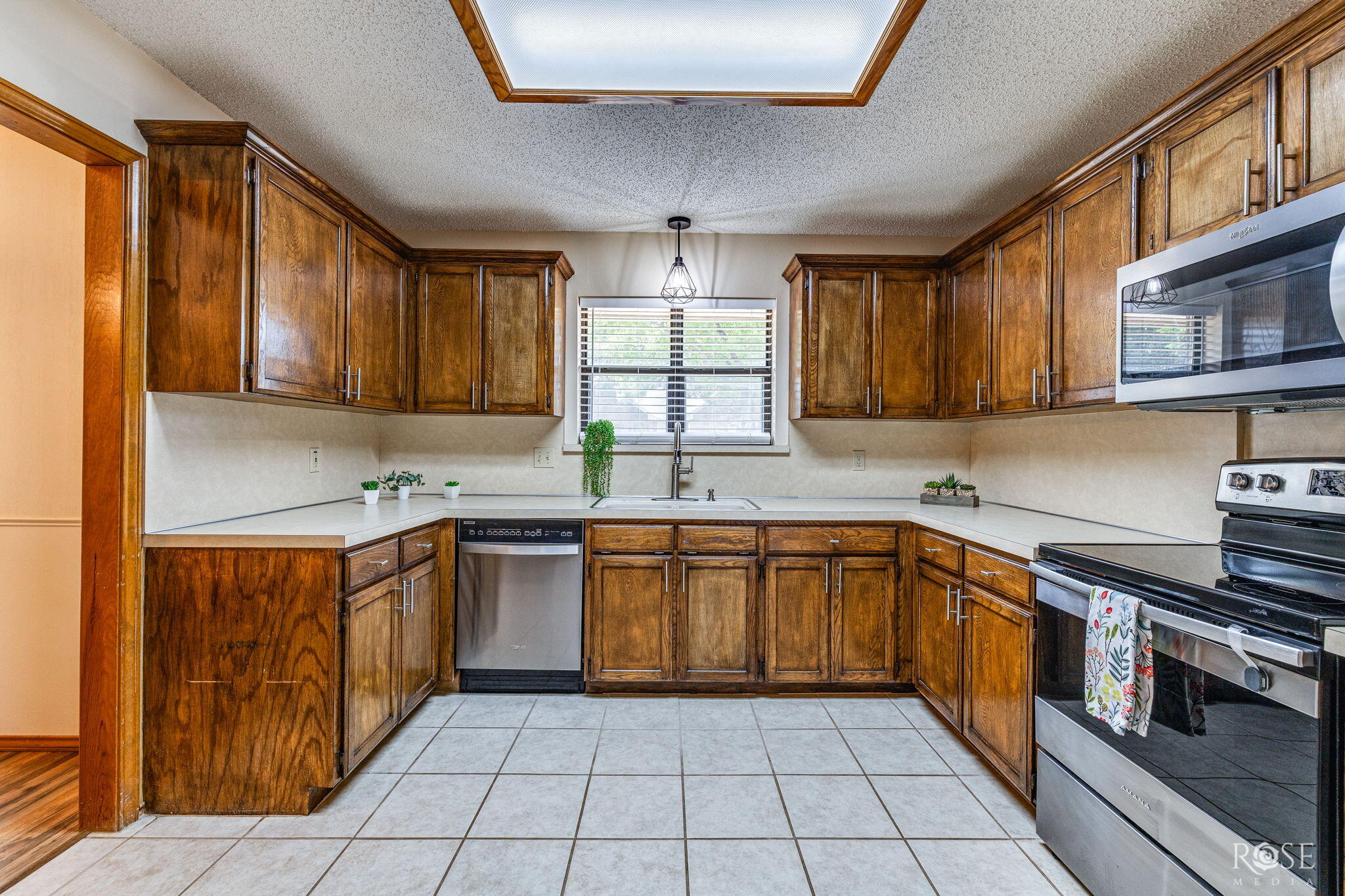 4022 Shefflera Drive Property Photo 12