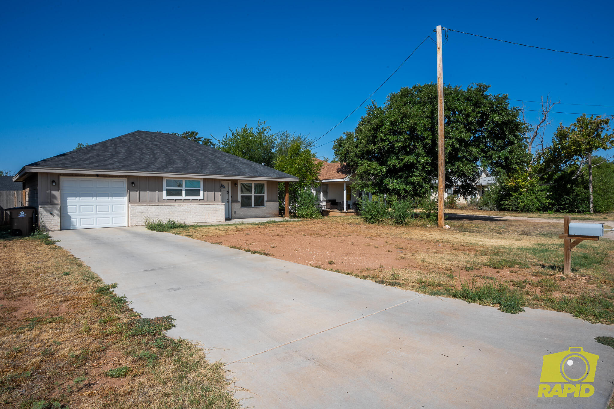 2707 N Magdalen Street Property Photo 4