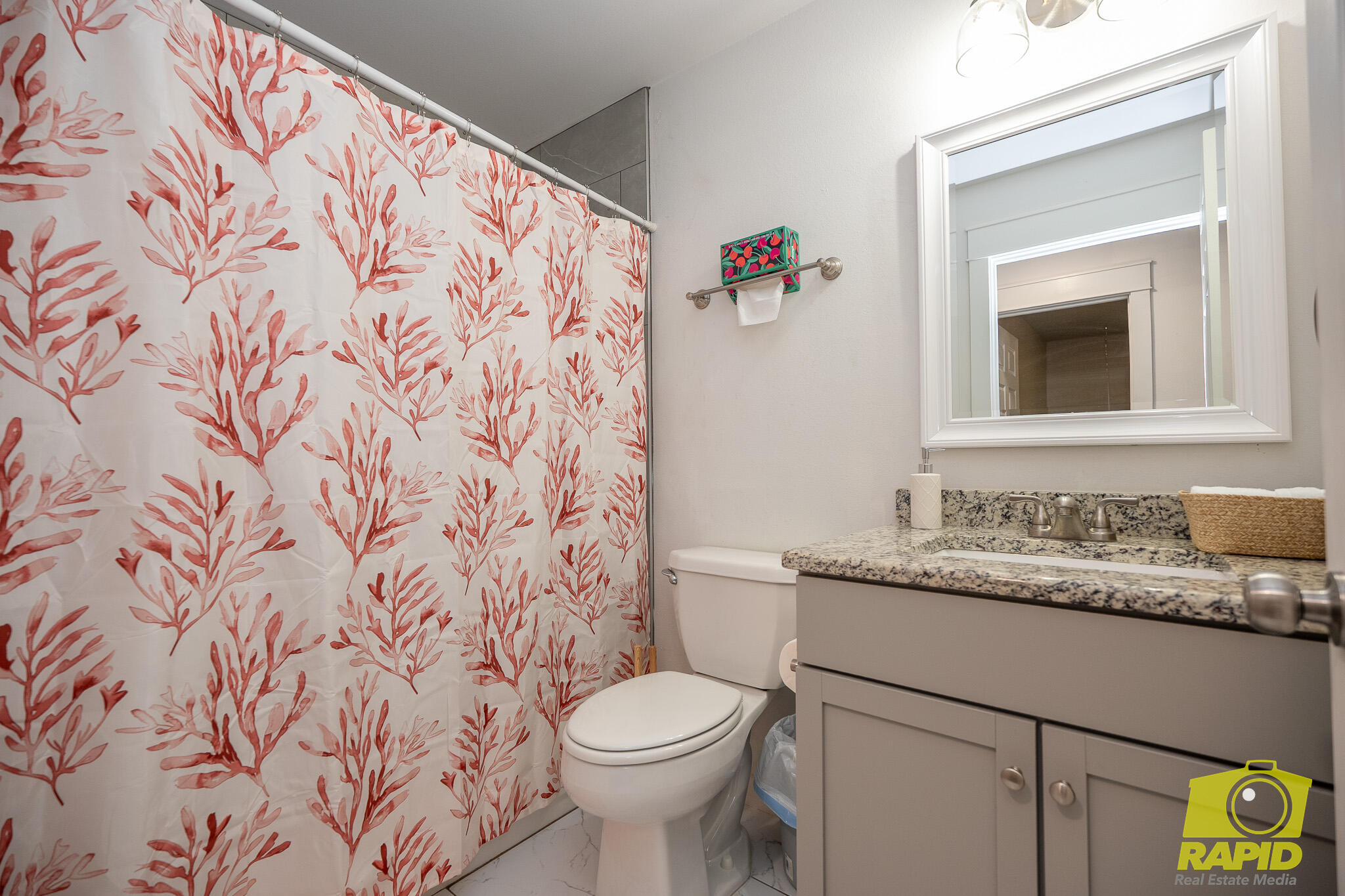 2707 N Magdalen Street Property Photo 22