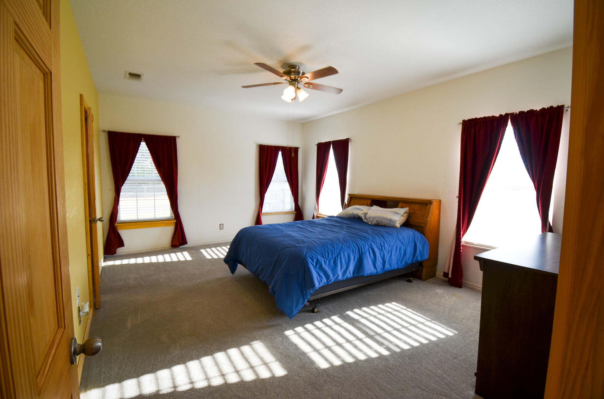 8682 Petunia Avenue Property Photo 12