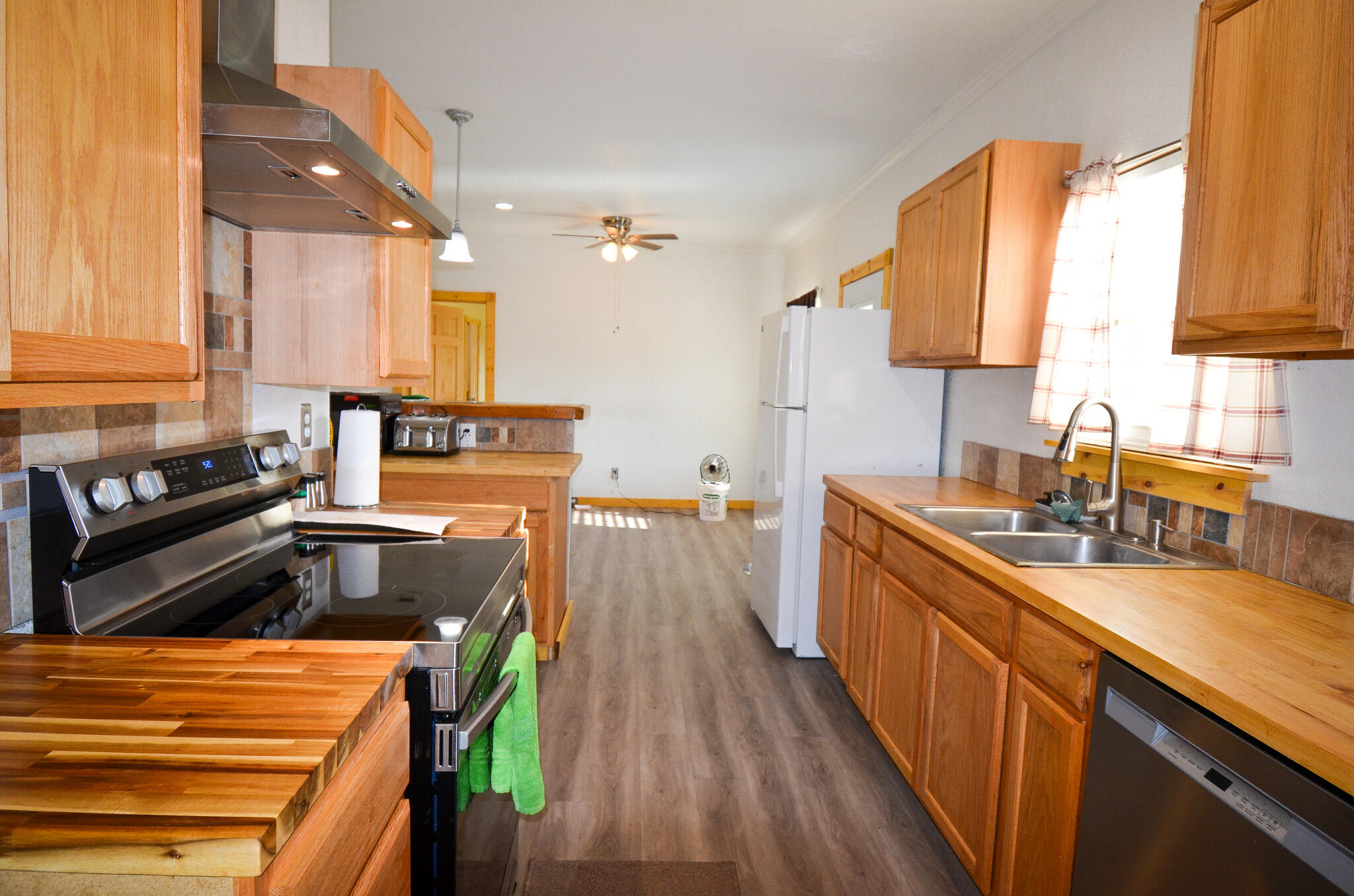 8682 Petunia Avenue Property Photo 26