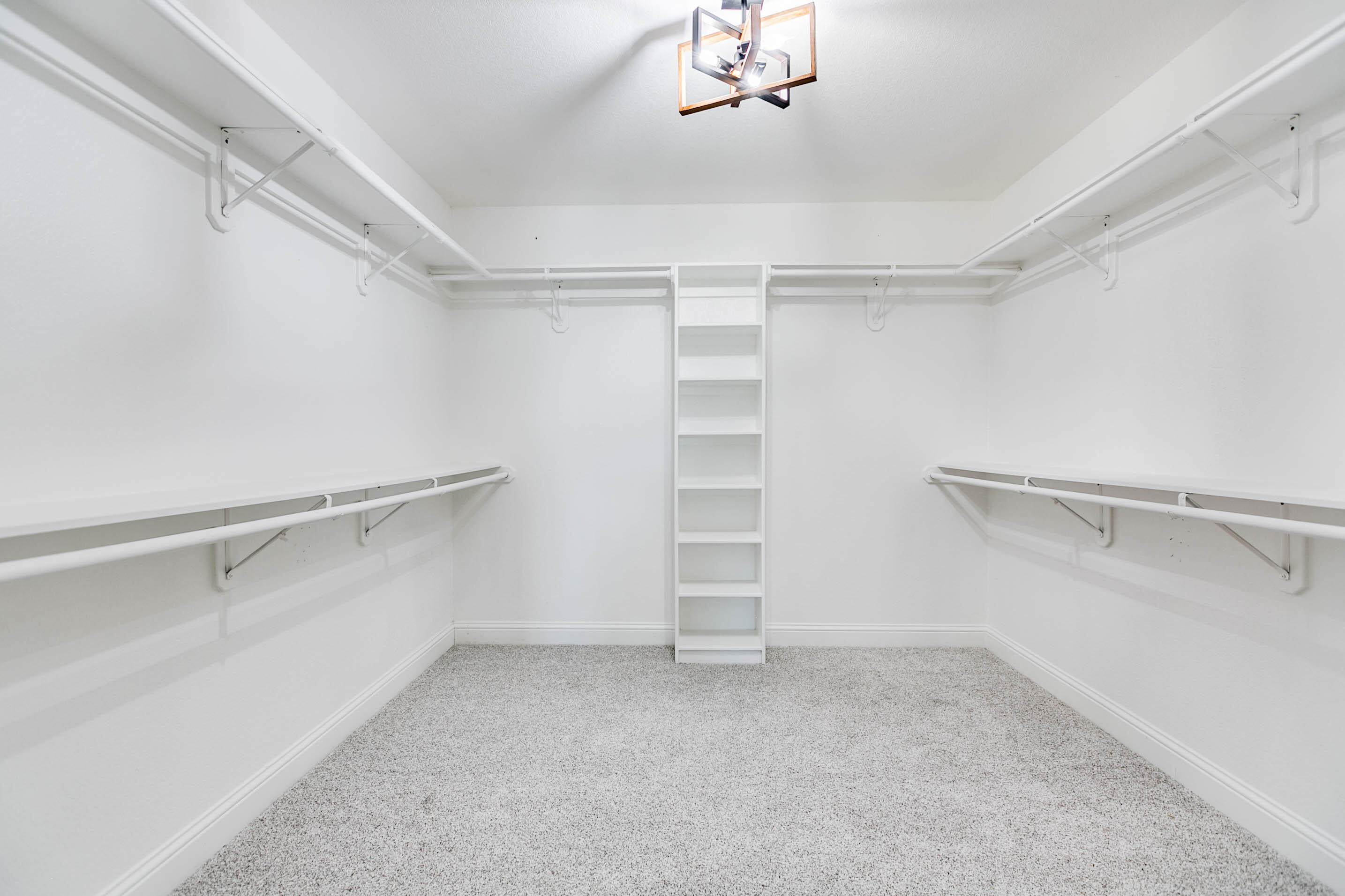 1706 Pine Valley Street Property Photo 20