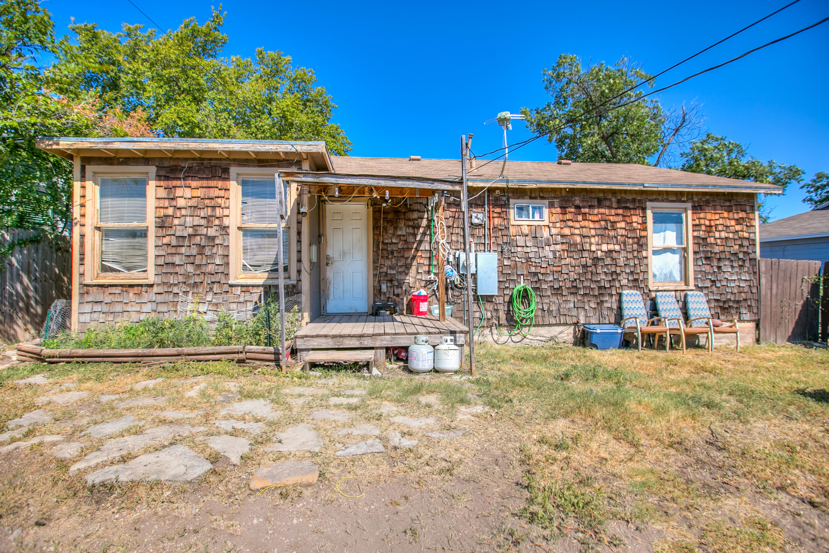 1913 Juanita Avenue Property Photo 23
