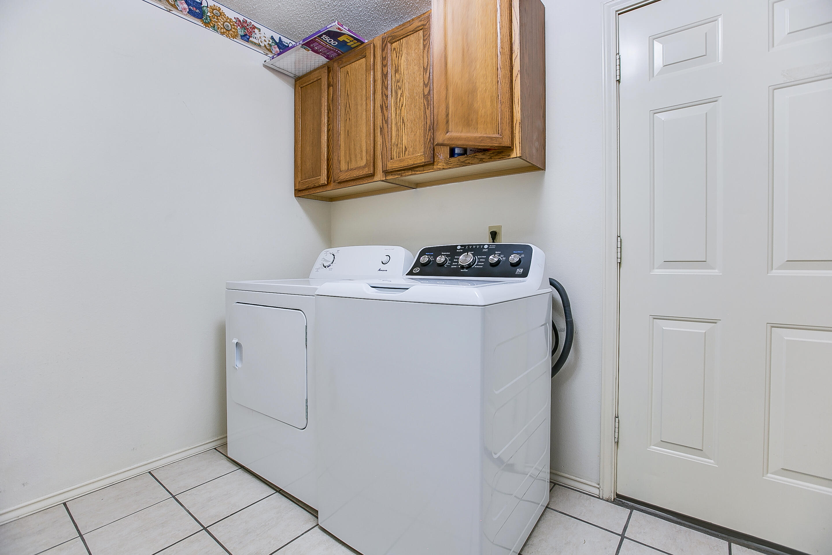 3237 Maplewood Drive Property Photo 17