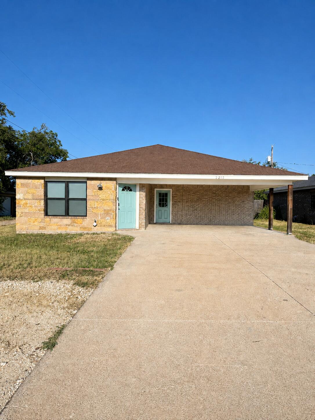 2213 S Johnson Street Property Photo 1