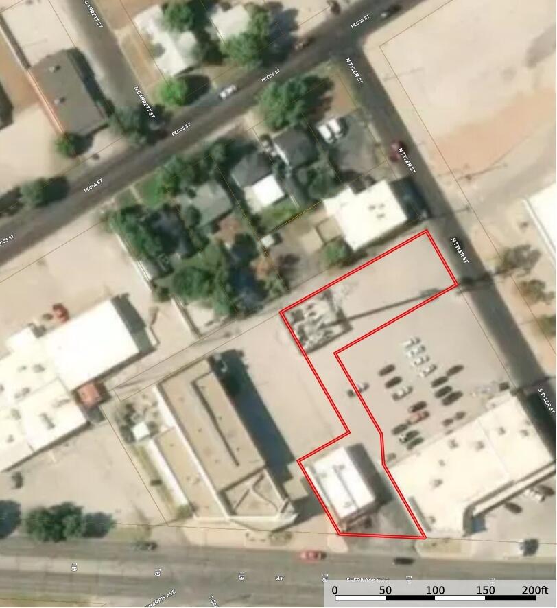 1932 Sherwood Way Property Photo 2