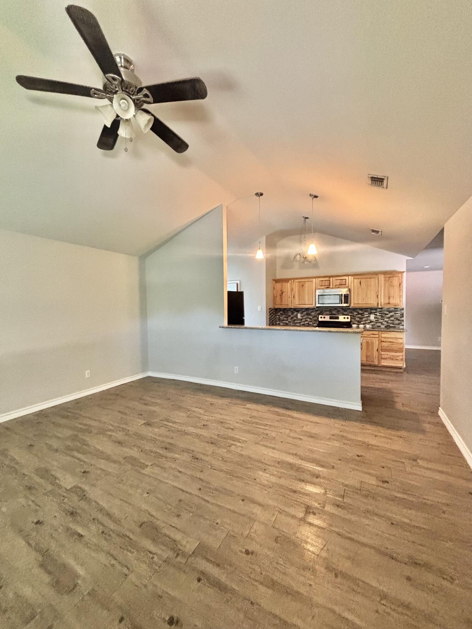 2205 Johnson Street Property Photo 2