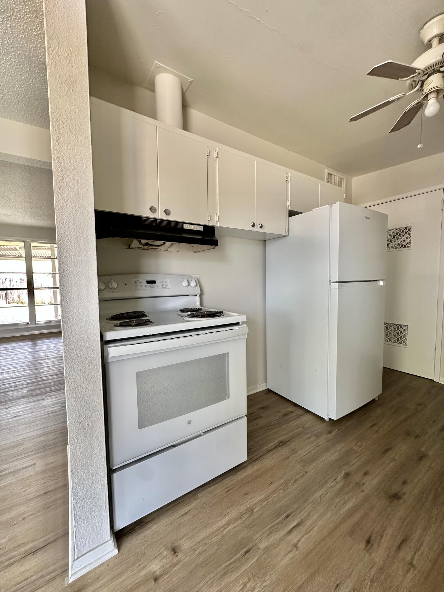 2401 Field Street Property Photo 8