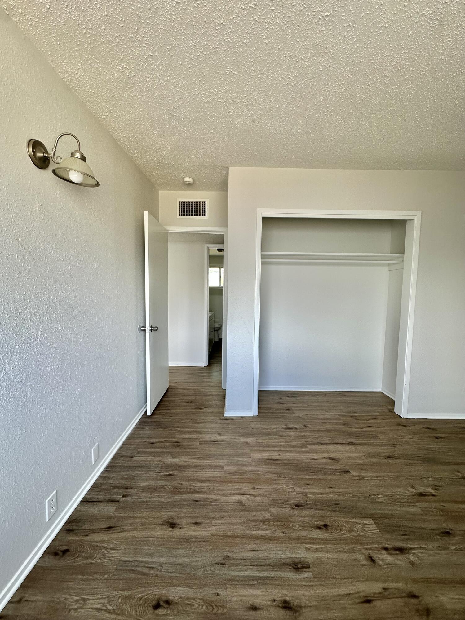 2401 Field Street Property Photo 10