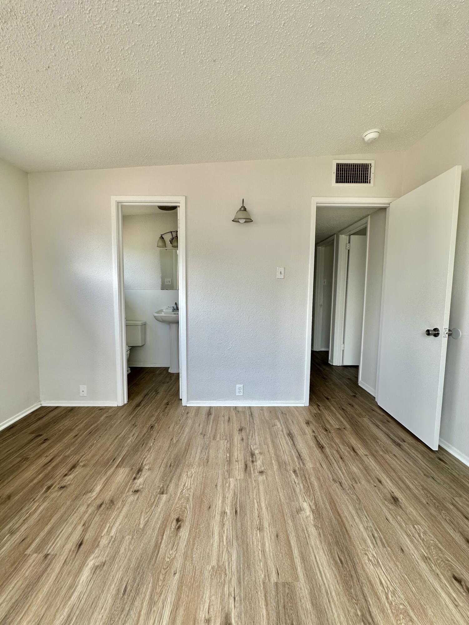 2401 Field Street Property Photo 16