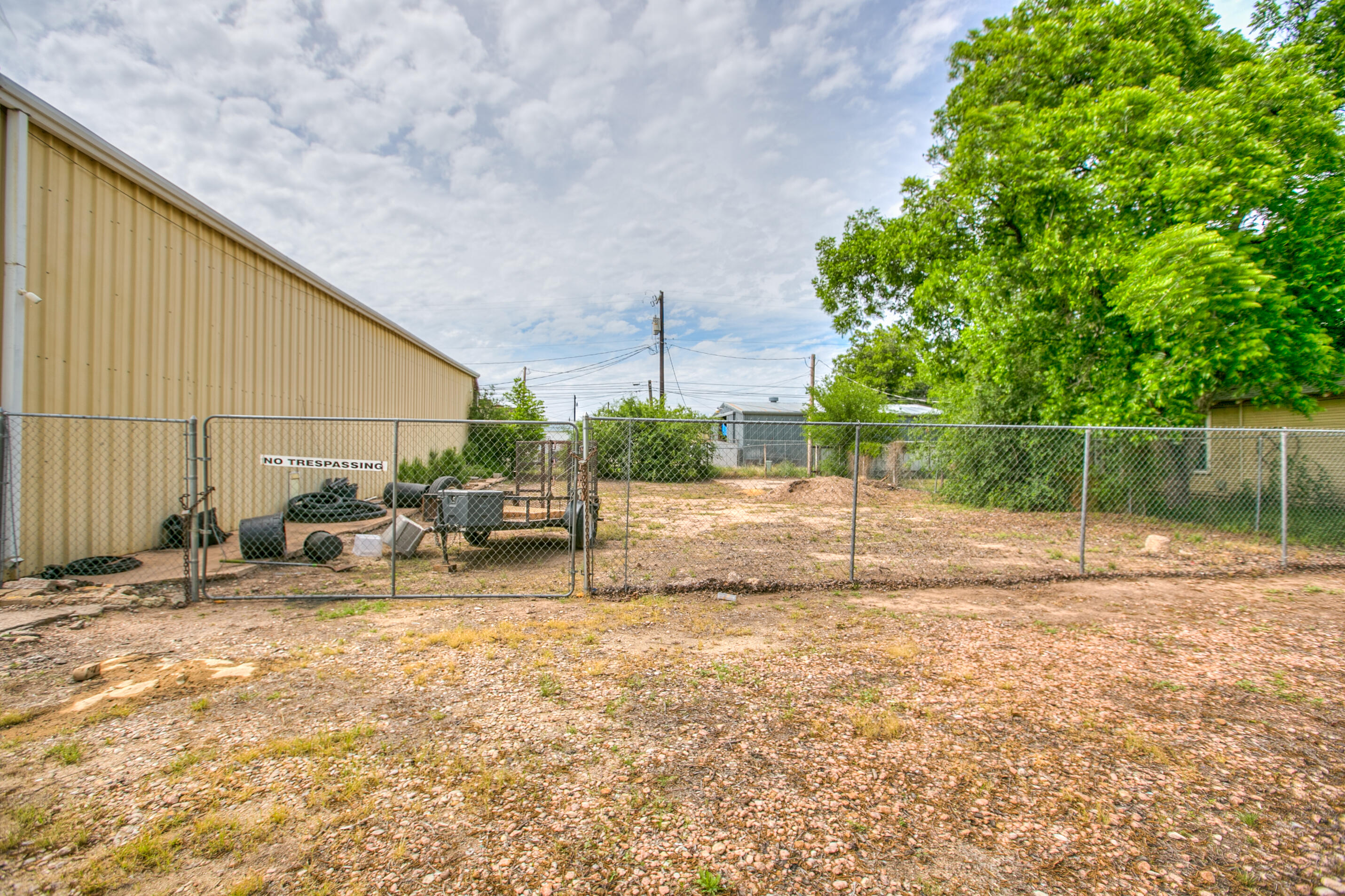 8 E 11th Street Property Photo 19