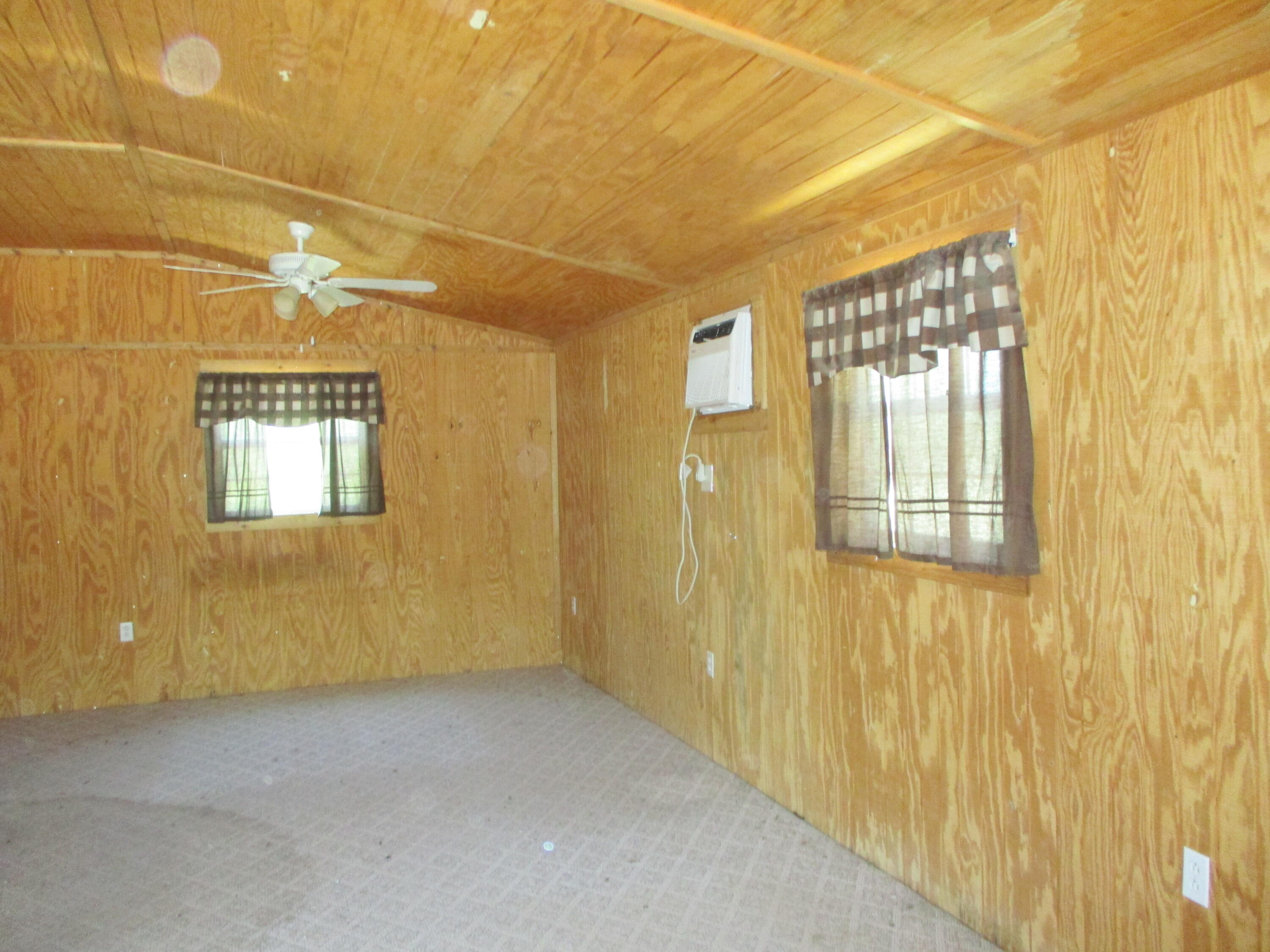 9617 N Burma Road Property Photo 3