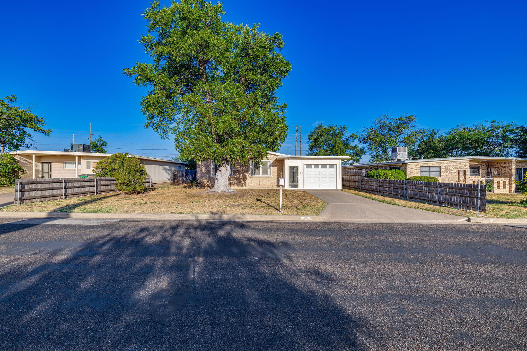 2936 Field Street Property Photo 4