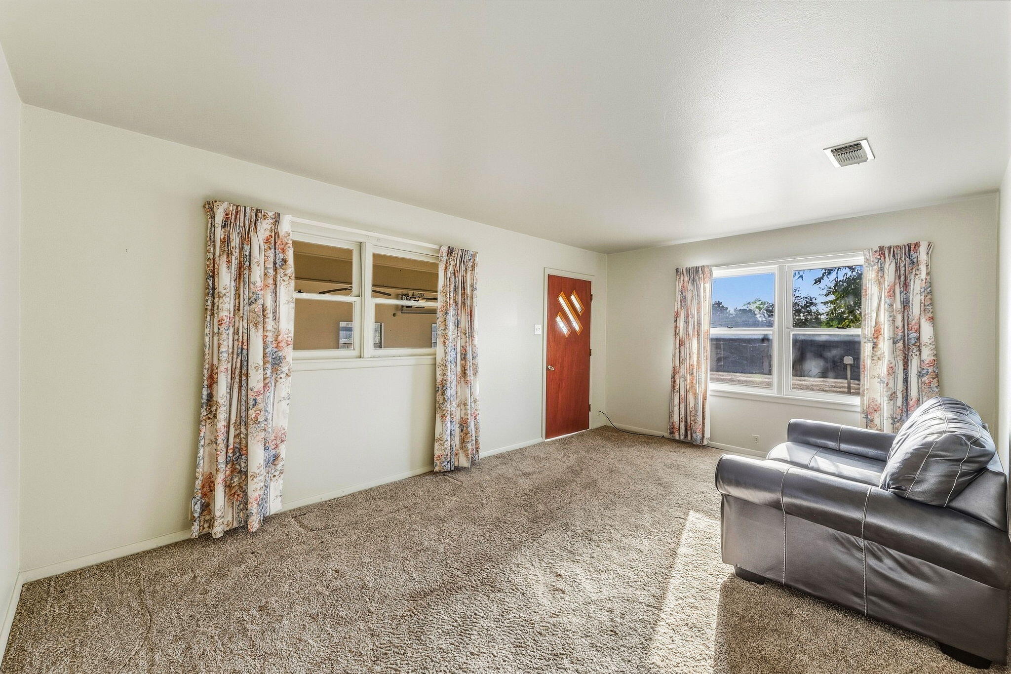 2936 Field Street Property Photo 11